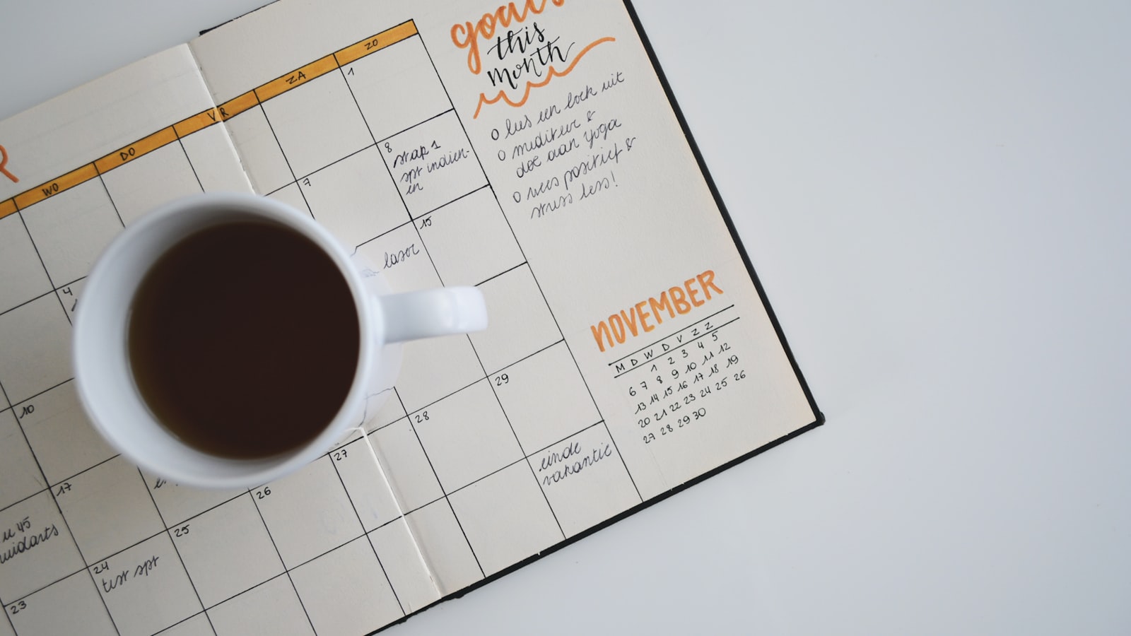 FinnScreen scheduling interface showing content assigned to screens by time of day